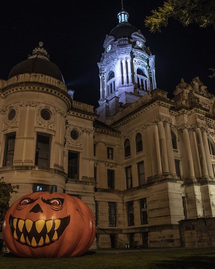 Evansville Indiana 10 Can’t Miss Halloween Experiences e is for